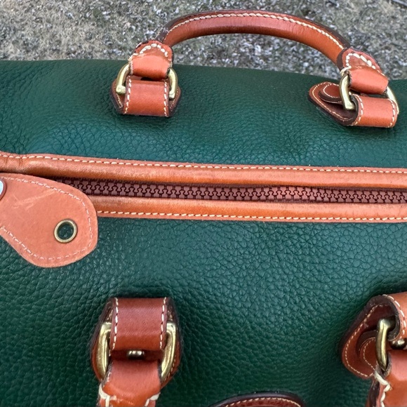 Vintage Dooney & Bourke Boston Green and Tan Leather Handbag - Picture 7 of 9